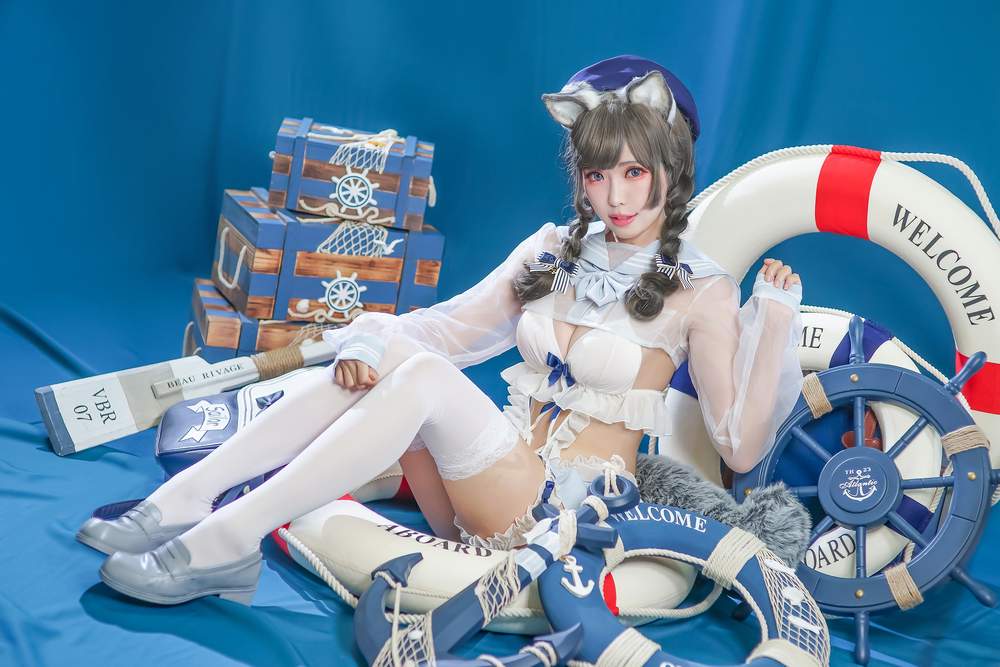 [网红杂图] Ely_eee(ElyEE子) – 灰太狼-泳圈 [21P95MB]