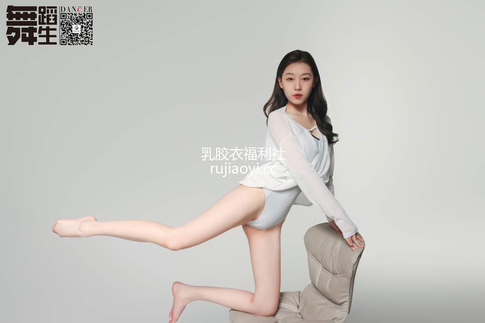 [GALLI嘉丽] 舞蹈生日记 – 107 羽 [42P292MB]