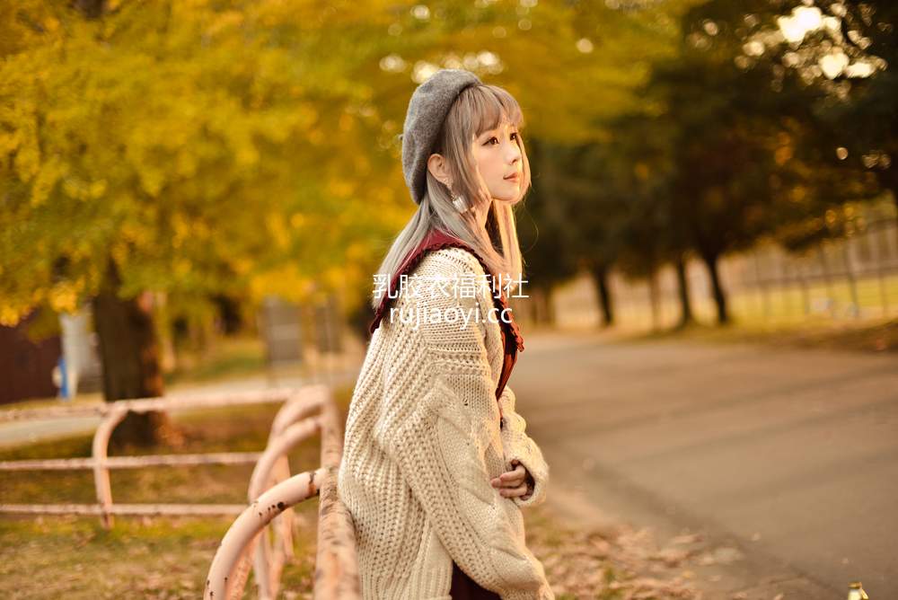[网红杂图] Ely_eee(ElyEE子) – Autumn [41P161MB]