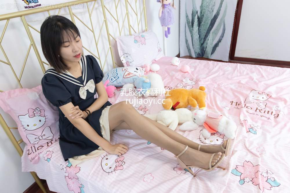 [物恋传媒] No.963 elise-灰色痕迹 [142P1V4.70GB]