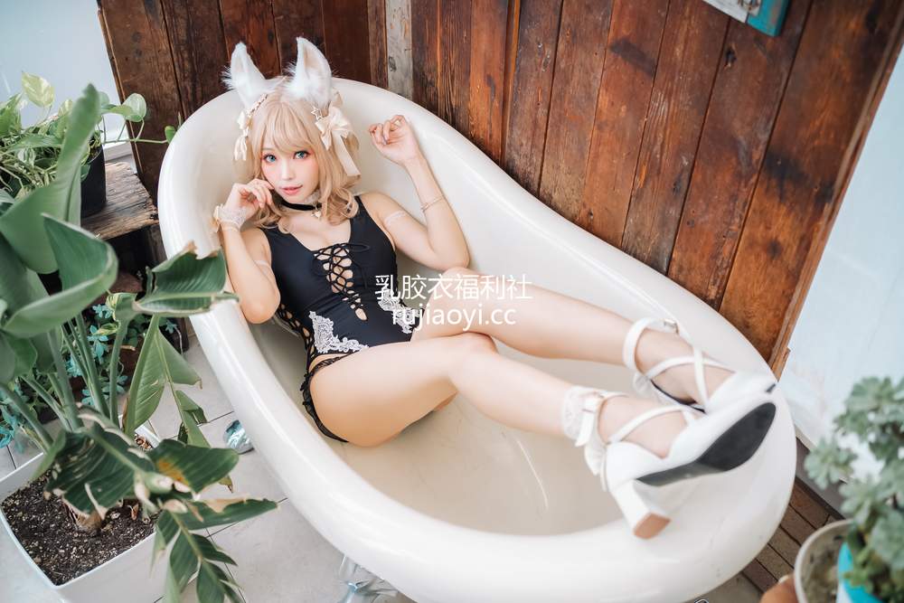 [网红杂图] Ely_eee(ElyEE子) – Fluffy Summer black [60P259MB]