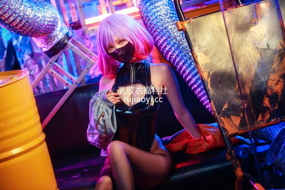 [网红杂图] 仙女月 – Luna露娜 [70P2V0.98GB]