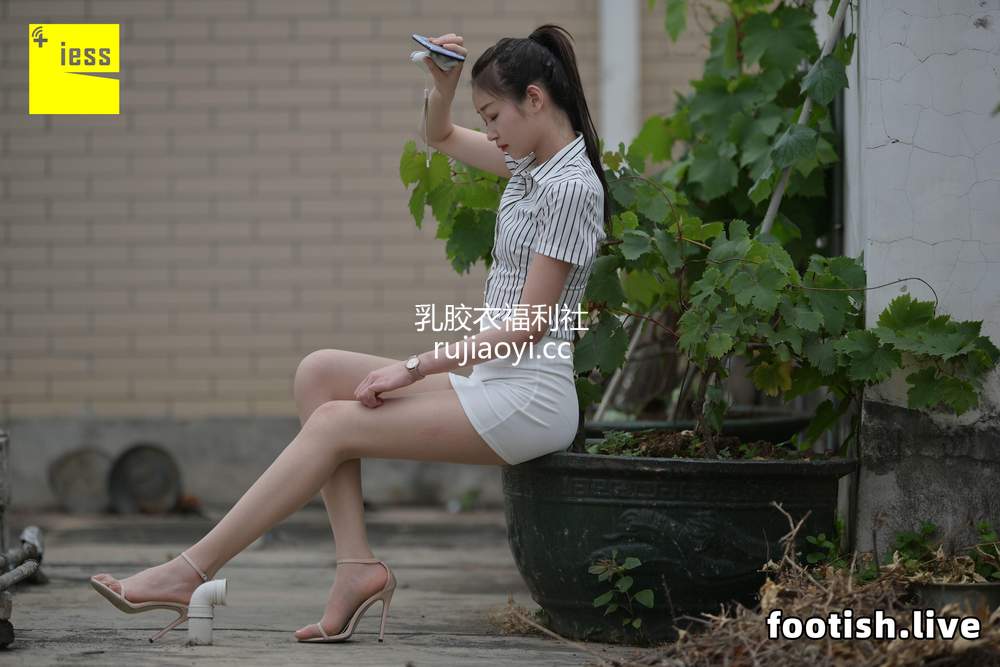 [IESS异思趣向] 普惠集171 腿霸增赏版 [52P40MB]