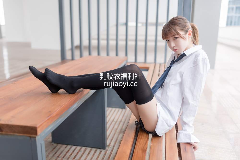 [喵糖映画] VOL.431 热裤女孩 [49P206MB]