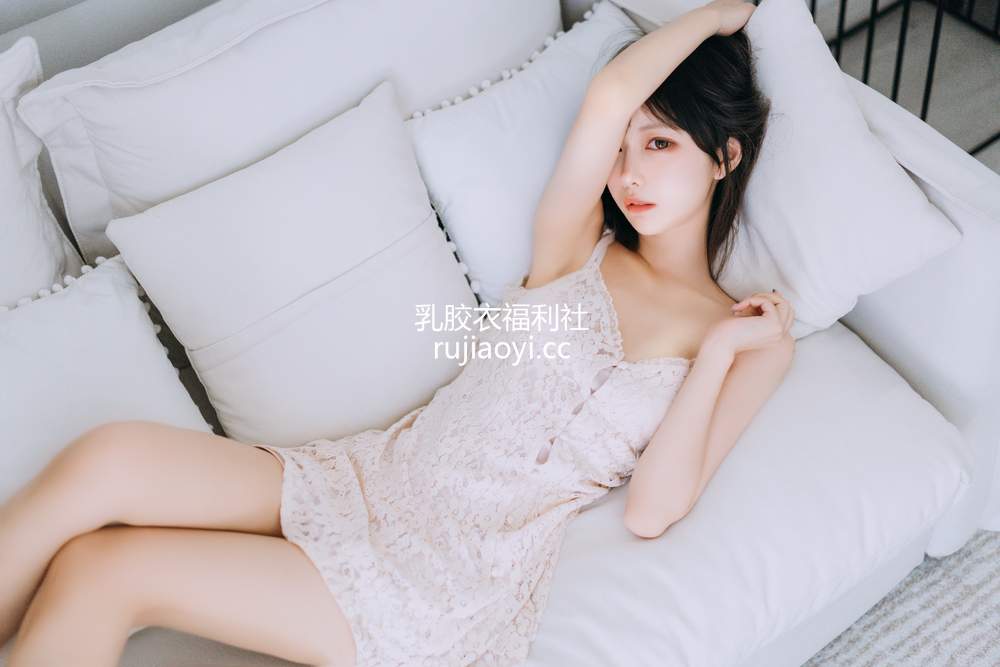 [网红杂图] Shika小鹿鹿 – 夏合集 [15P31MB]