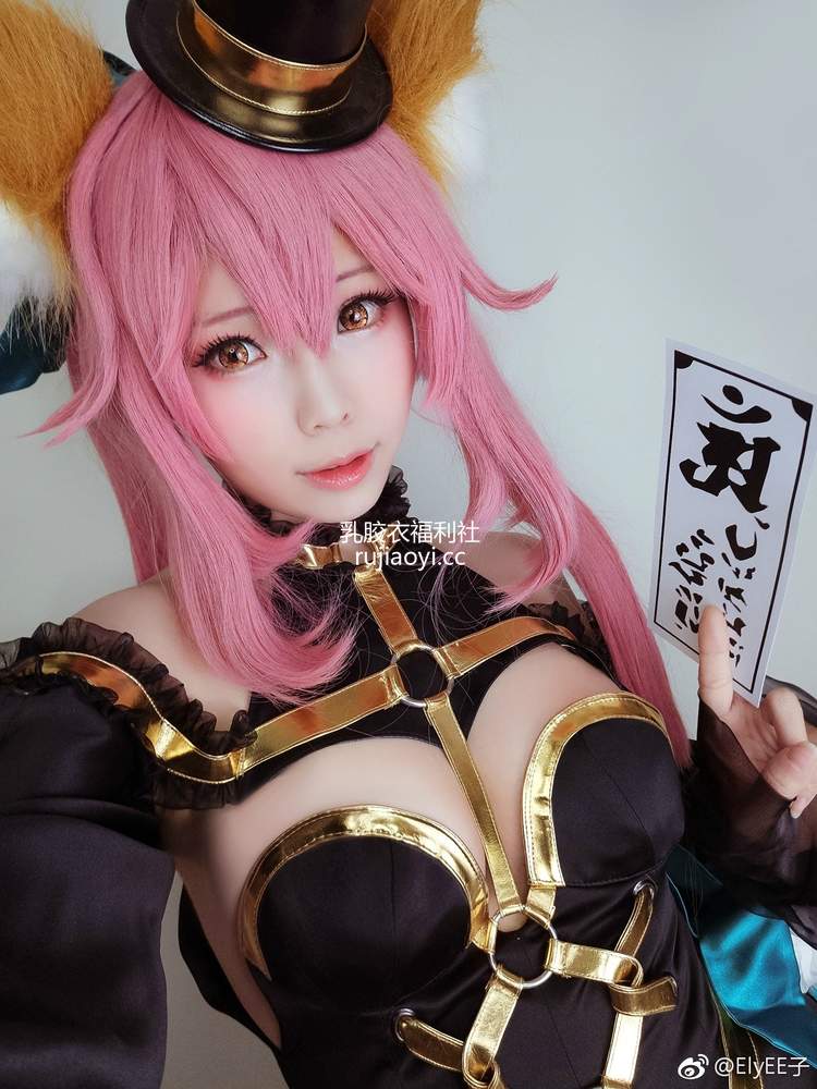 [网红杂图] Ely_eee(ElyEE子) – 玉藻前万圣节 [31P115MB]