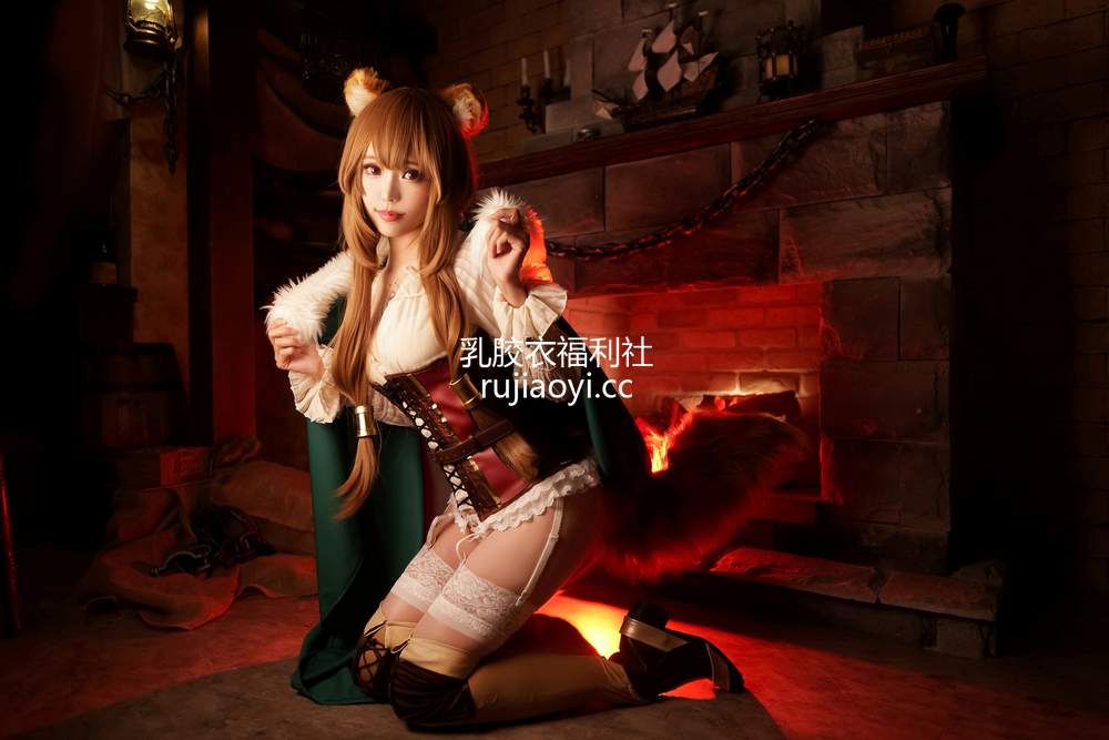 [网红杂图] Ely_eee(ElyEE子) – 小浣熊壁炉 [16P72MB]