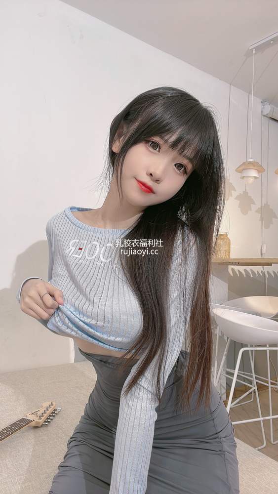 [网红杂图] miko酱ww – 吉他妹妹 [36P184MB]
