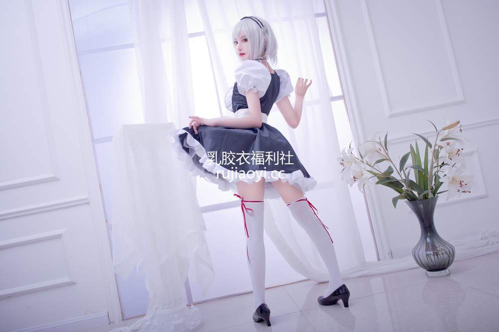 [网红杂图] Shika小鹿鹿 – 天狼星 [9P29MB]