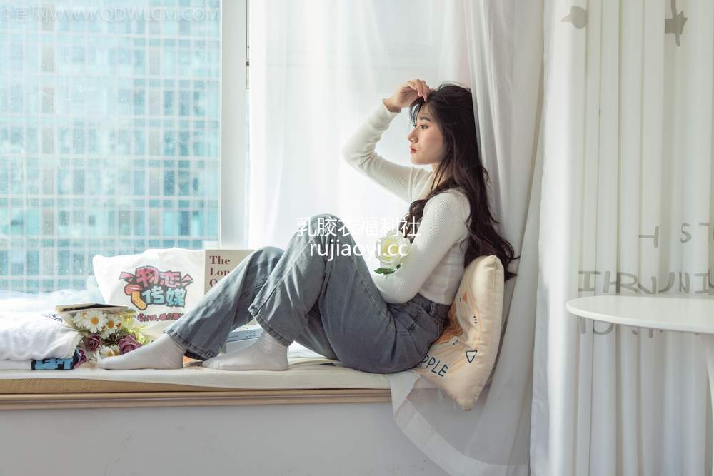 [物恋传媒] No.974 露露-回忆里的雨 [137P1V3.99GB]