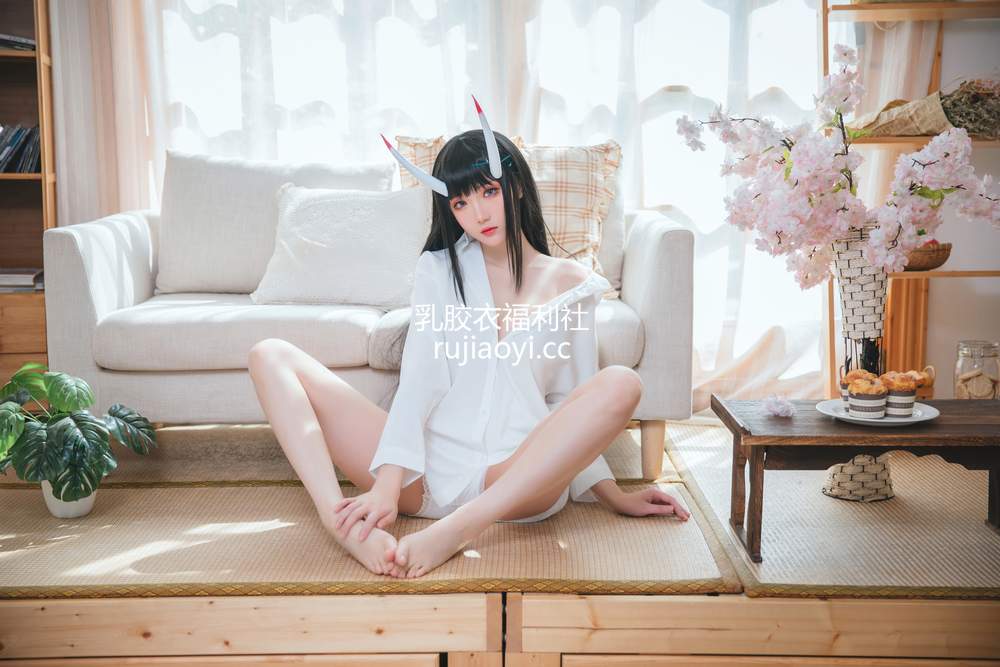 [网红杂图] 瓜希酱 – 能代衬衣 [23P107MB]