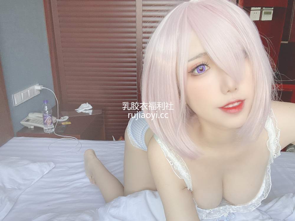 [网红杂图] 芋圆侑子SJ_ – 蓝格子小清新 [22P76MB]