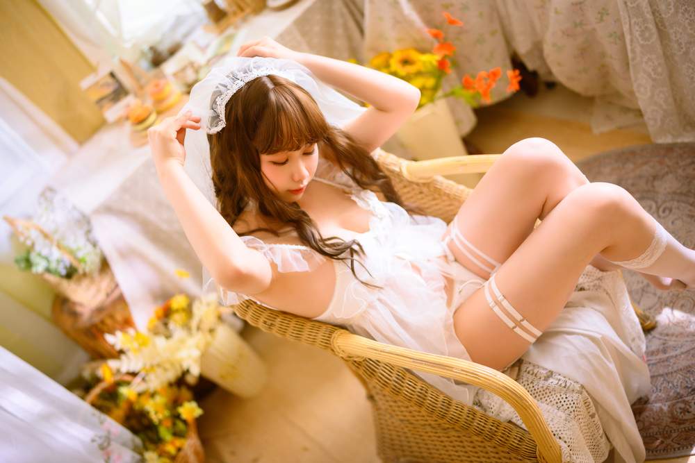 [网红杂图] 渡边早季Saki – 婚纱 [30P642MB]