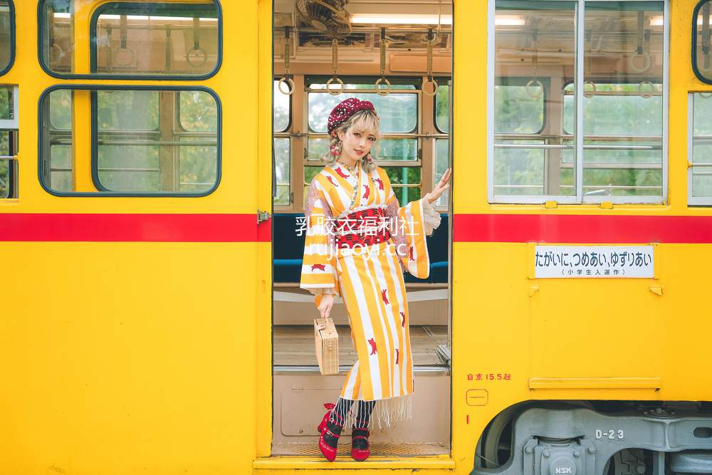 [网红杂图] Ely_eee(ElyEE子) – Retro Kimono II [62P282MB]