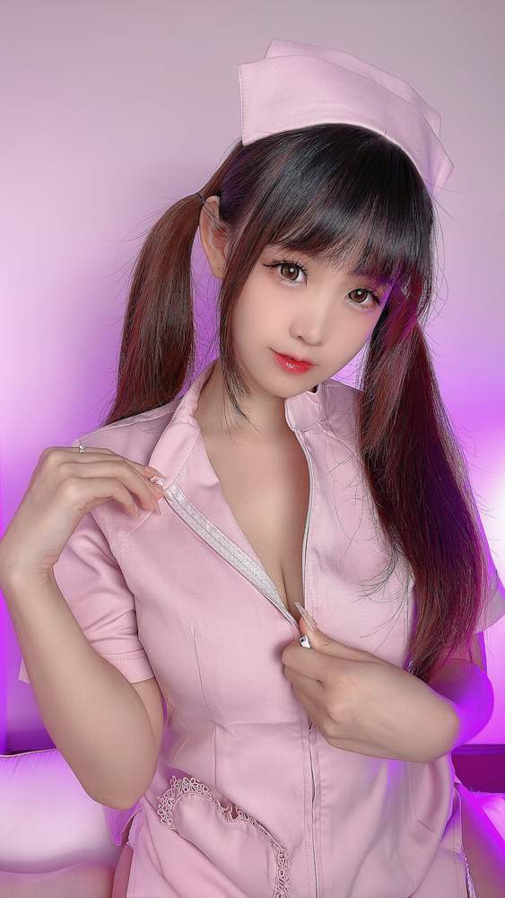 [网红杂图] miko酱ww – 护士姐姐 [26P1V235MB]