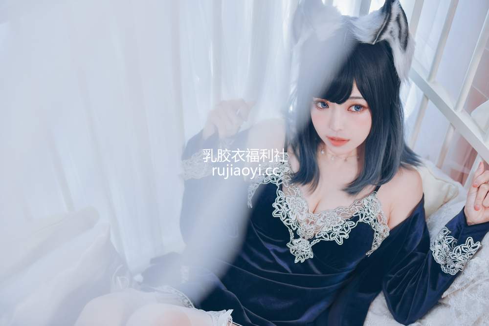 [网红杂图] Ely_eee(ElyEE子) – Sleepy Velvet Blue [57P141MB]