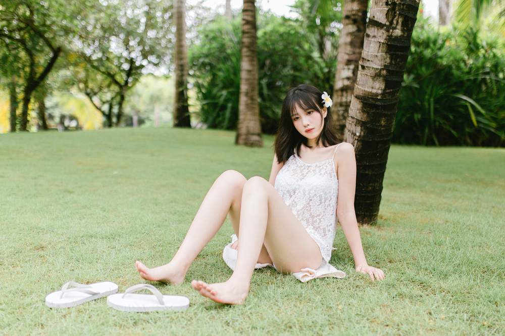 [网红杂图] 念雪ww – 白日梦 [35P366MB]