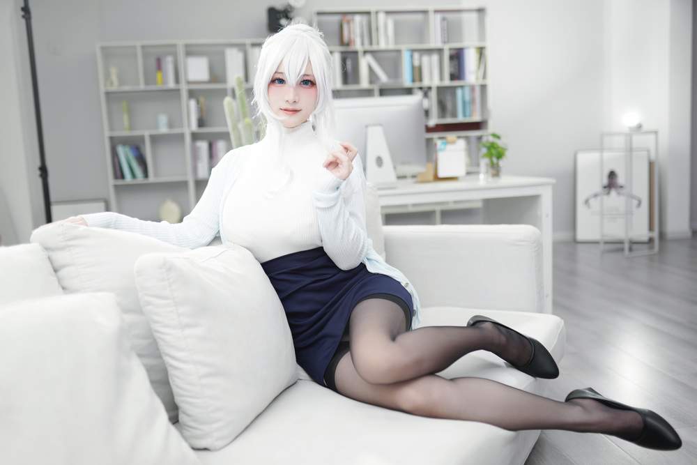 [网红杂图] 幼愛youmeko – 未亡人雪女 [70P585MB]