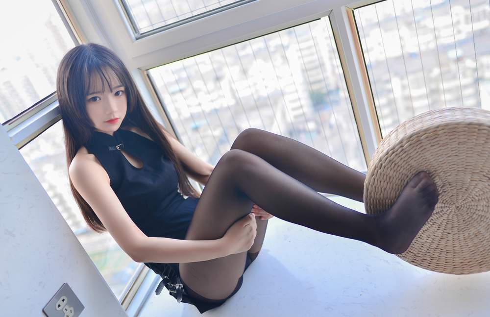 [网红杂图] 野子 – 黑丝 [27P254MB]