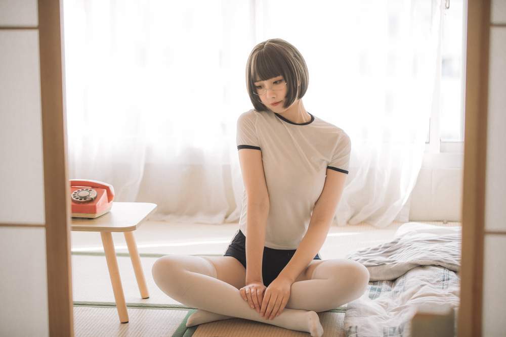 [网红杂图] 念雪ww – 体操服 [40P336MB]