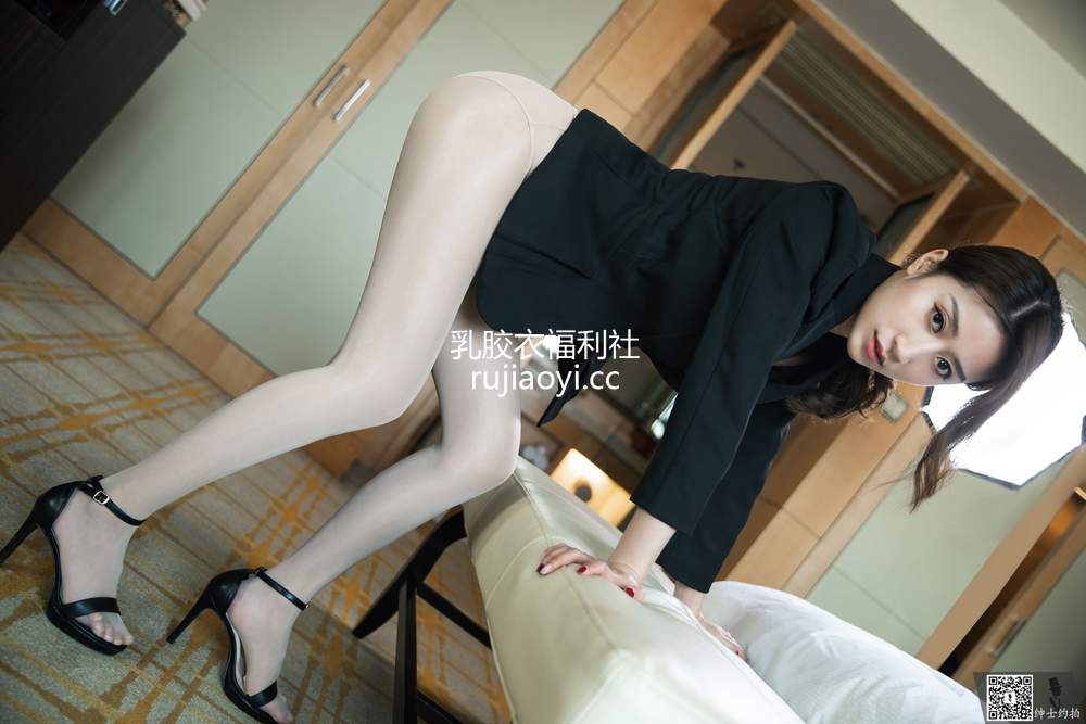 [SHENSHI绅士] – SS094 燕子 [49P136MB]