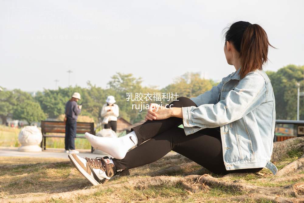 [见新摄影] No.038 泥土色 倒钩AJ（婧 会展公园）[220P1V2.17GB]