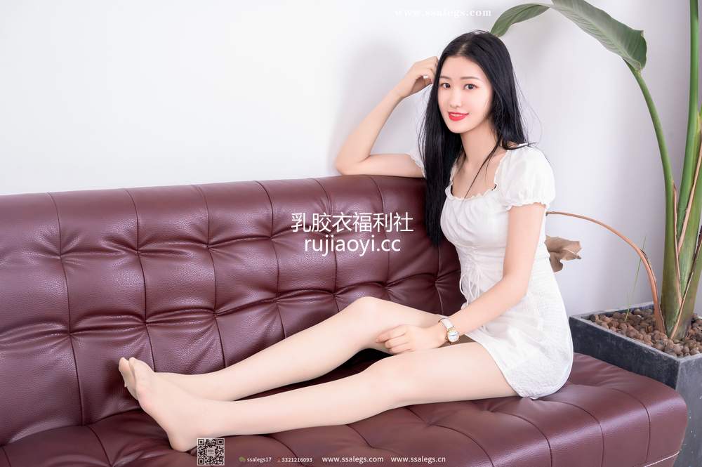 [SSA丝社] 超清写真 No.449 S女郎新模首秀 [125P1.43GB]