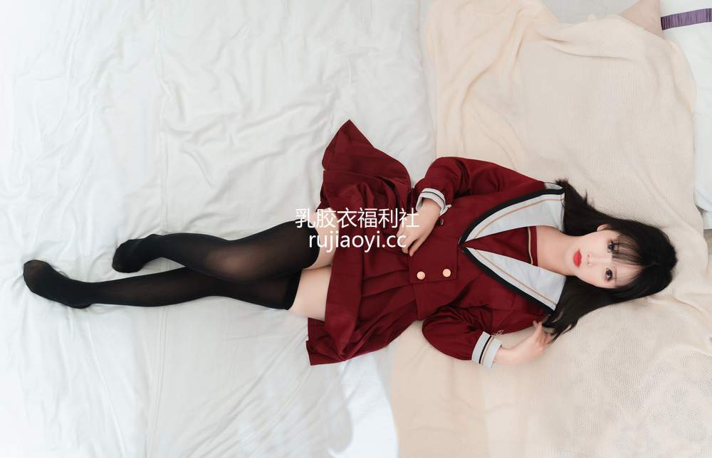 [网红杂图] 面饼仙儿 – 红色JK [16P128MB]