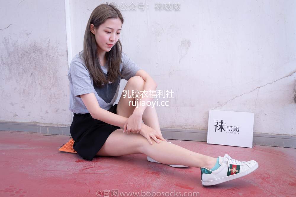 [BoBoSocks袜啵啵] 积分限定作品006 泡芙-板鞋、天蓝色短棉袜、裸足 [138P1.16GB]