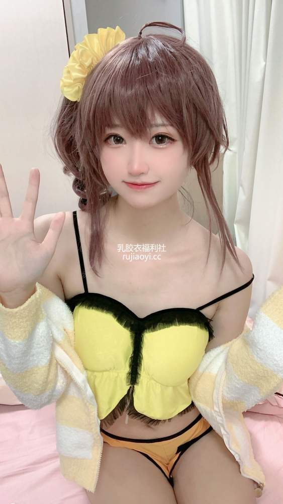 [网红杂图] 千阳(ちよ) – 夏色祭睡衣 [11P34MB]
