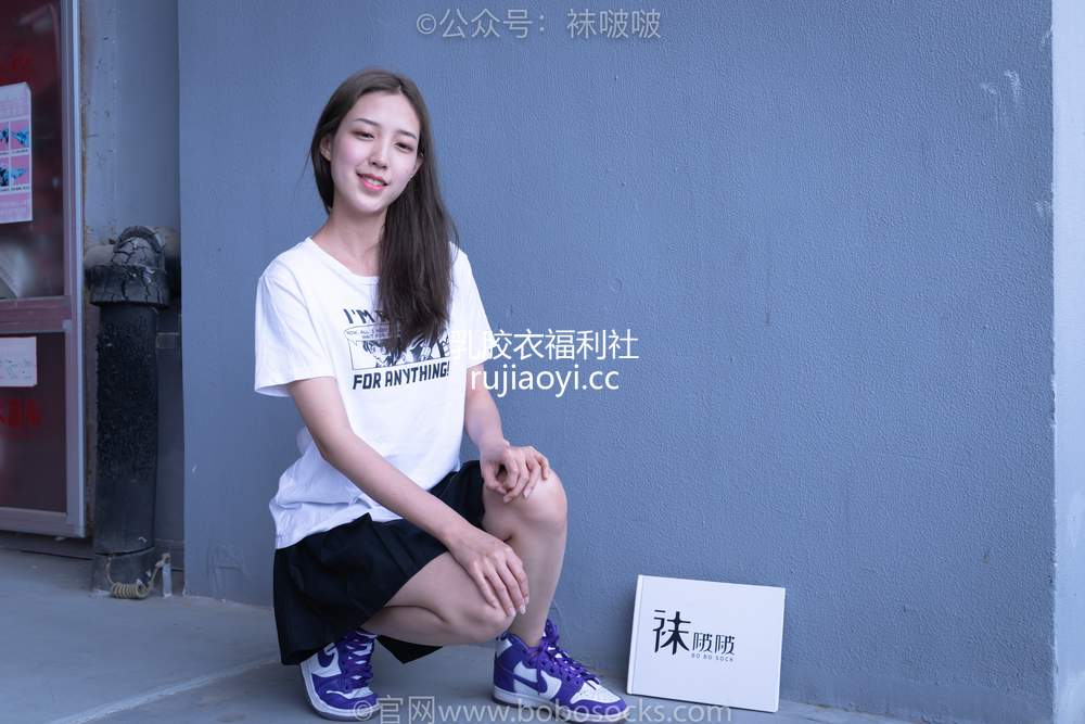 [BoBoSocks袜啵啵] 积分限定作品002 泡芙- AJ、白色棉质船袜、裸足 [135P1.24GB]