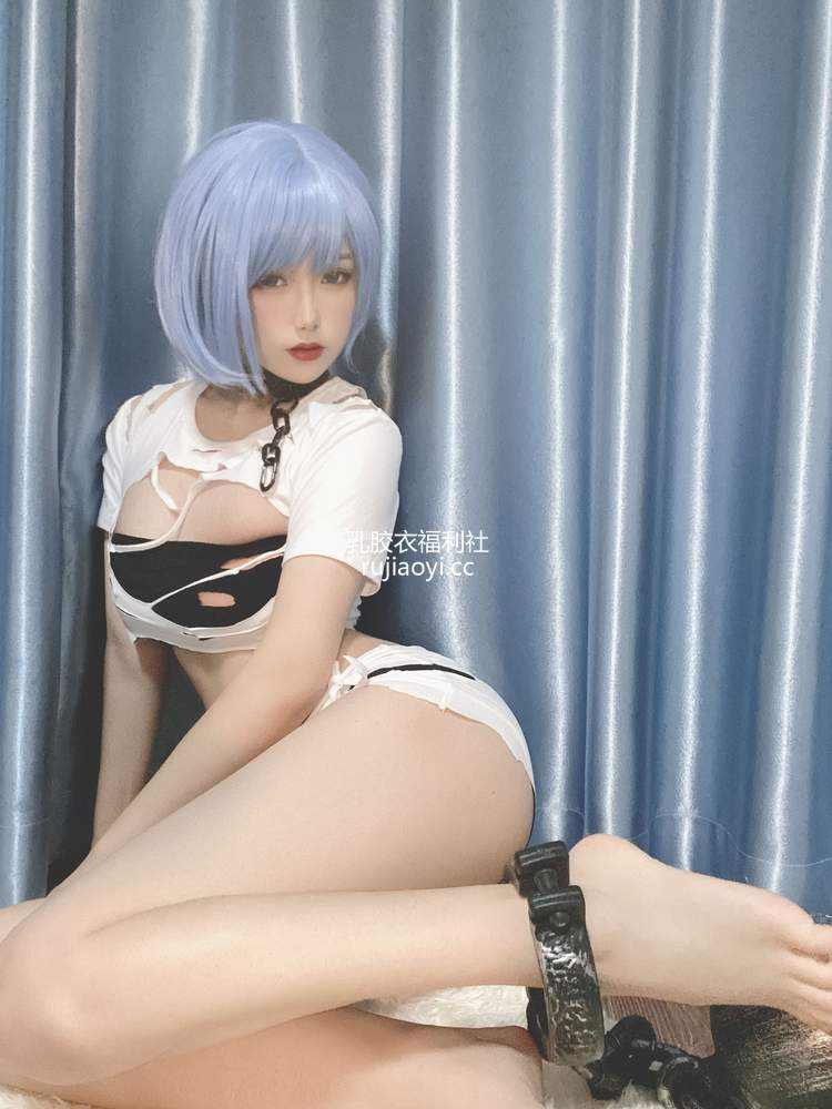 [网红杂图] 北之北 – チャパエフ 縛られし白騎兵 [33P19MB]