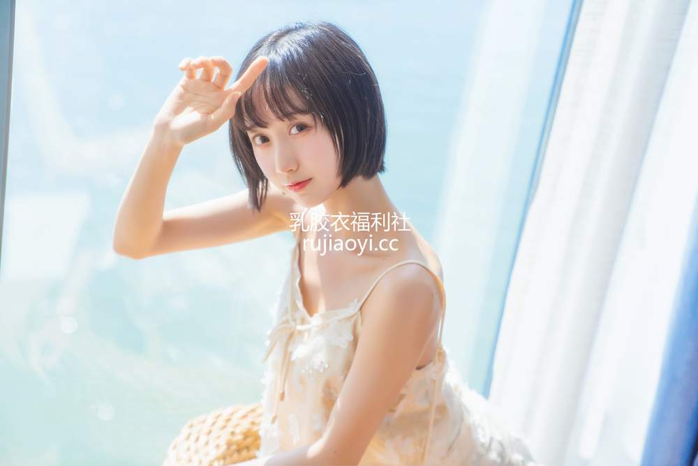 [网红杂图] 木绵绵OwO – 暖冬的海 [22P391MB]
