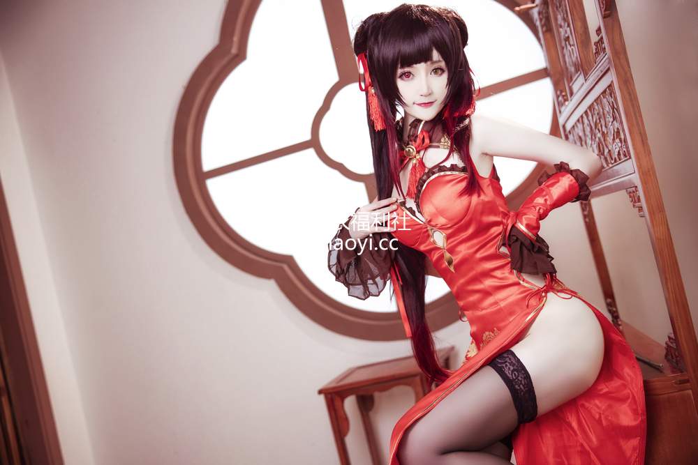 [网红杂图] yui金鱼 – 时崎狂三 旗袍 [8P105MB]