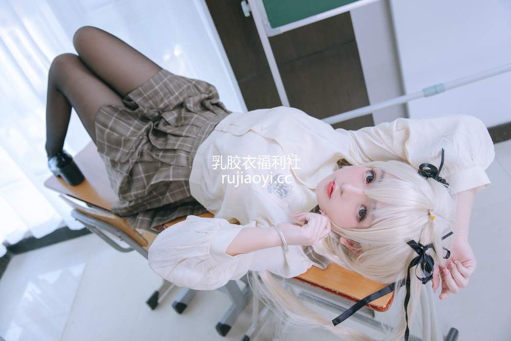 [网红杂图] 日奈娇 – 穹妹 [191P2.18GB]