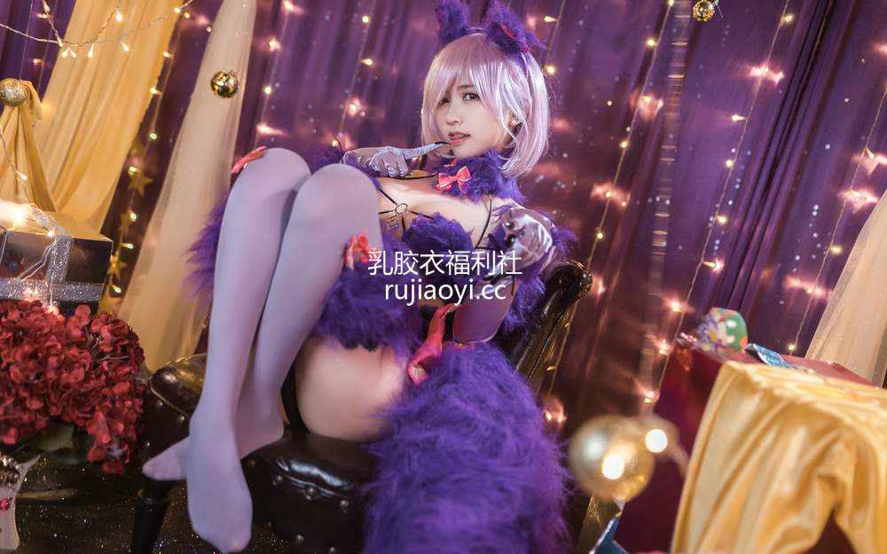 [网红杂图] 鳗鱼霏儿 – 玛修 危险野兽 [10P135MB]