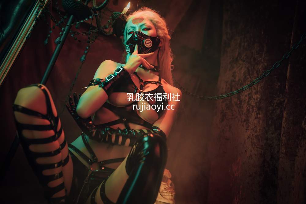 [网红杂图] 水淼aqua – 一拳超人 弩s [25P242MB]