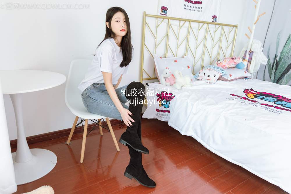 [物恋传媒] No.1077 小竹-羽化成蝶 [150P1V4.20GB]