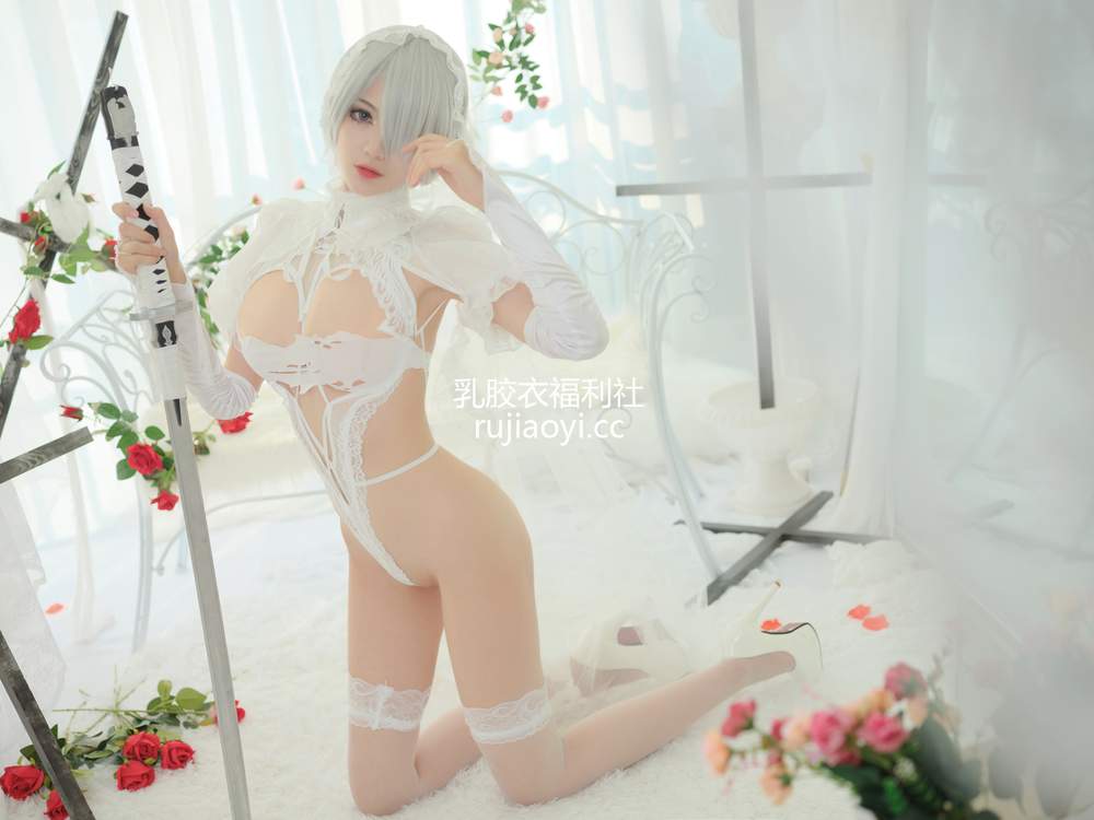 [网红杂图] 一米八的大梨子 – 2B [24P101MB]