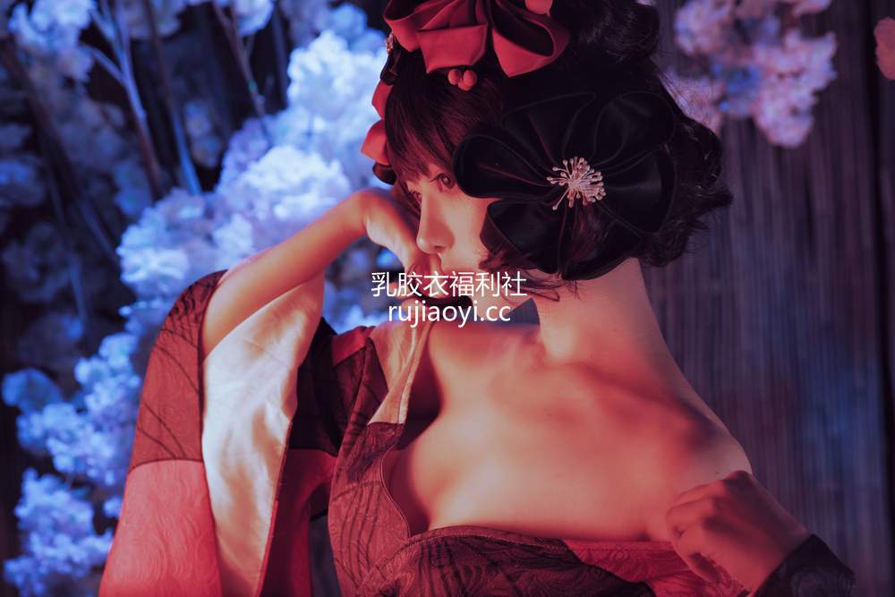 [网红杂图] Shika小鹿鹿 – 北斋和服 [14P58MB]