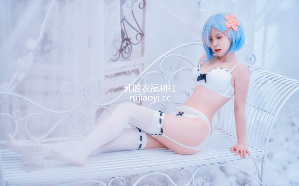 [网红杂图] 晕崽 – 蕾姆 [30P120MB]