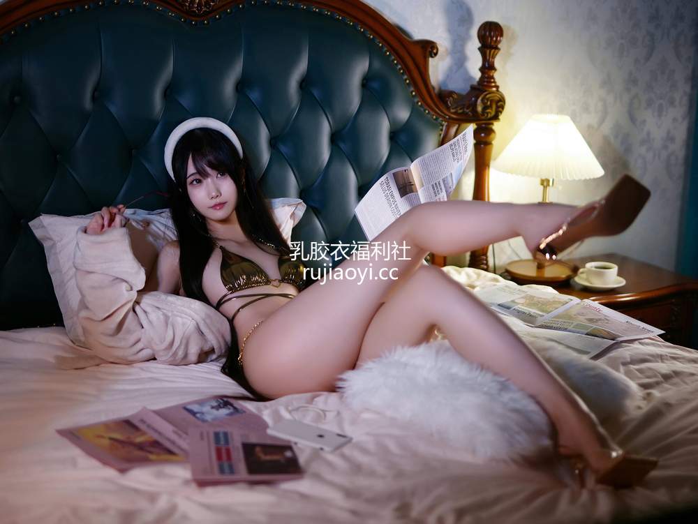 [网红杂图] 曉美媽 – 乱室佳人 [50P151MB]