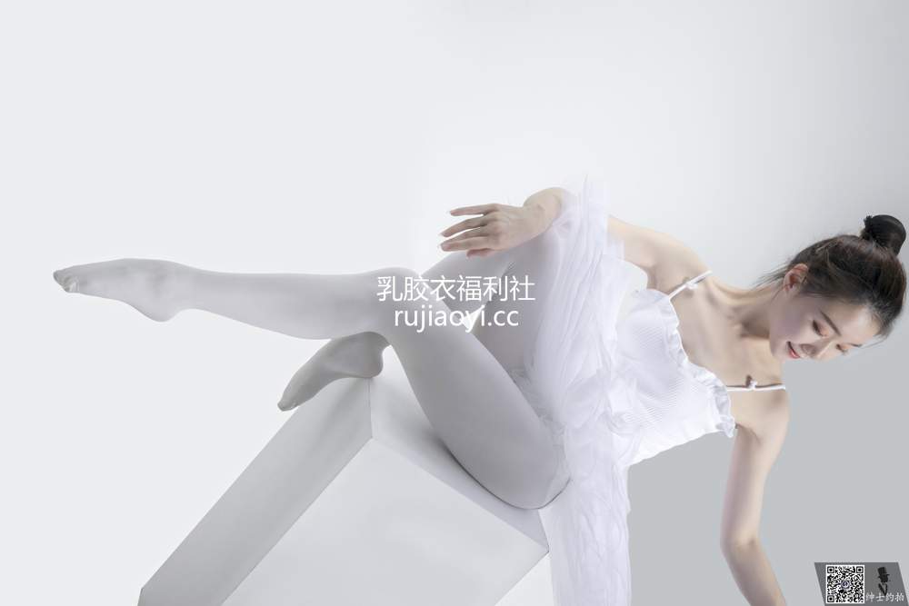 [SHENSHI绅士] – SS164 琪琪 [41P82MB]