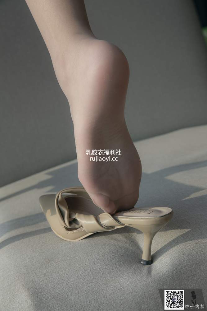 [SHENSHI绅士] – SS161 李欣 [21P22MB]