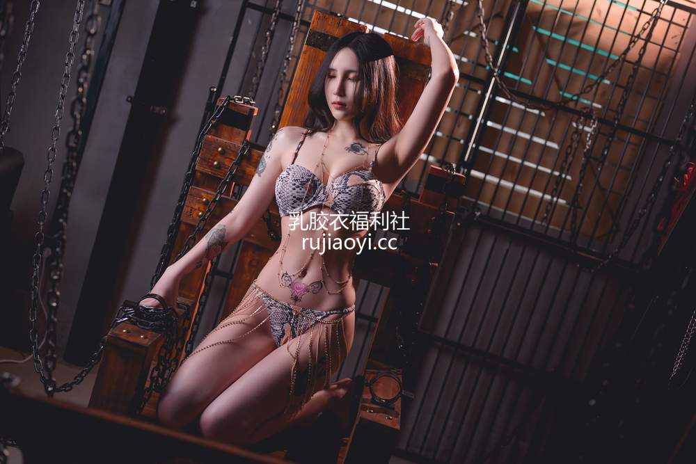 [网红杂图] vams子 – 蛇皮 [41P1V803MB]