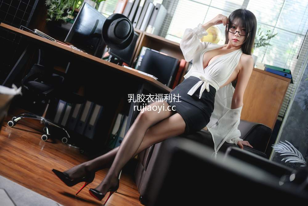 [网红杂图] 香草喵露露 – OL3.0 [68P4V1.97GB]
