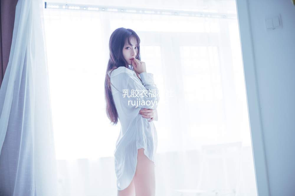 [网红杂图] Shika小鹿鹿 – 白衬衣 [11P86MB]