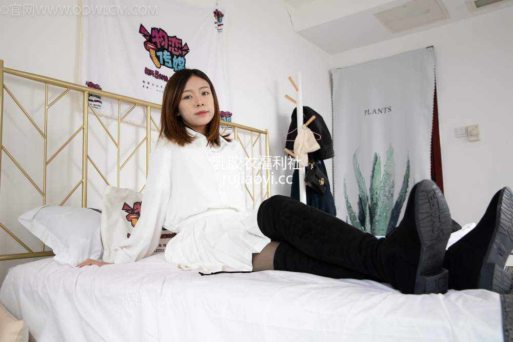[物恋传媒] No.1149 婷婷-心中的岛 [112P1V2.74GB]