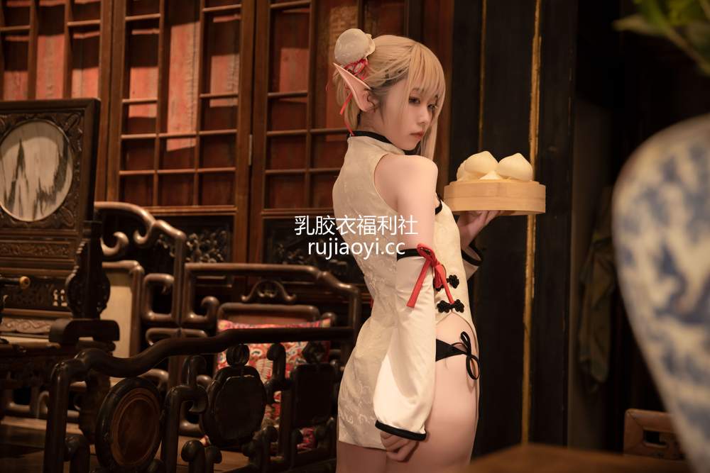 [网红杂图] G44不会受伤 – 水兰儿白旗袍 [25P291MB]