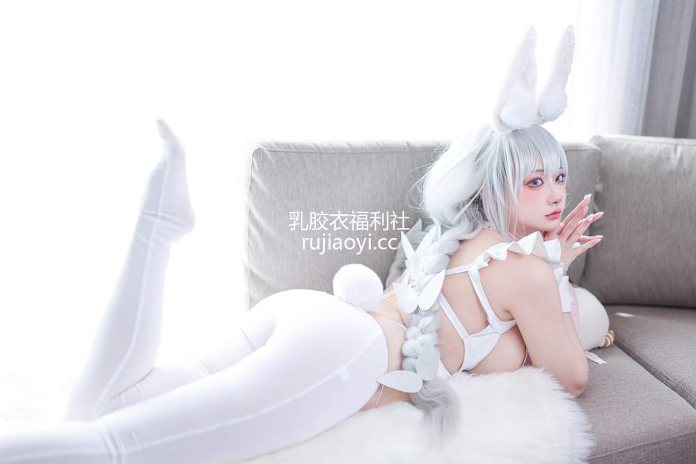 [网红杂图] wendydydydy_酱油 – 恶毒 懒懒的白兔 [19P52MB]